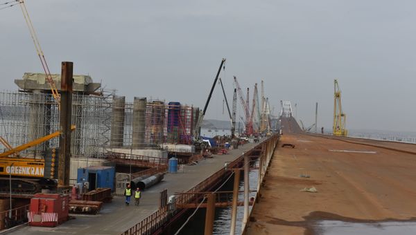Строительство автомобильной части моста через Керченский пролив