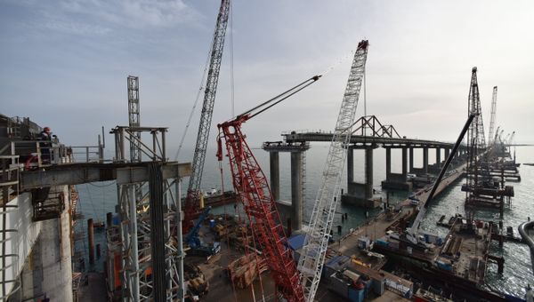 Строительство моста через Керченский пролив