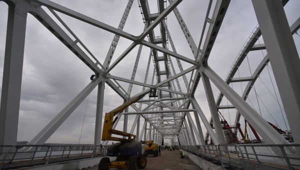 Арки моста через Керченский пролив