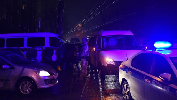 Силовики проводят спецоперацию в Симферополе