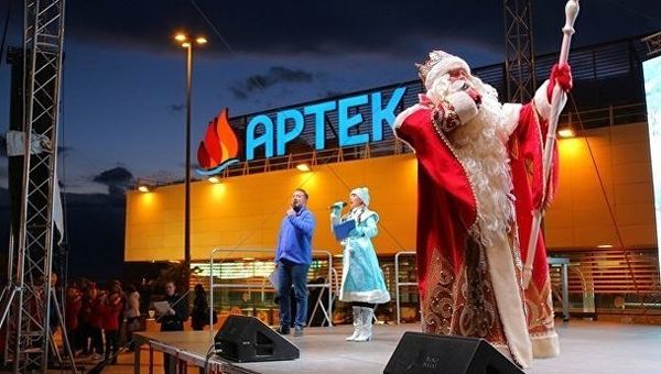 Встреча главного Деда Мороза страны из Великого Устюга в Артеке. Архивное фото
