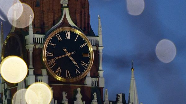 Куранты на Спасской башне Кремля