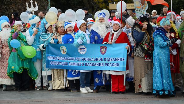Восьмой ежегодный Мороз-парад в Ялте