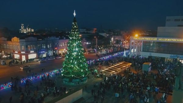 Главная елка Симферополя