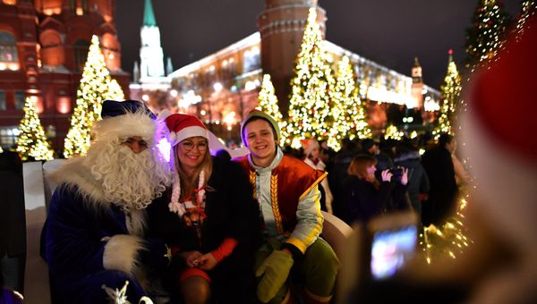 Празднование Нового года в Москве