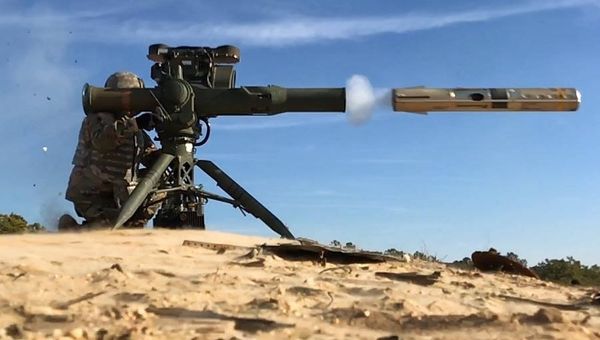 Американский противотанковый ракетный комплекс BGM-71 TOW. Архивное фото