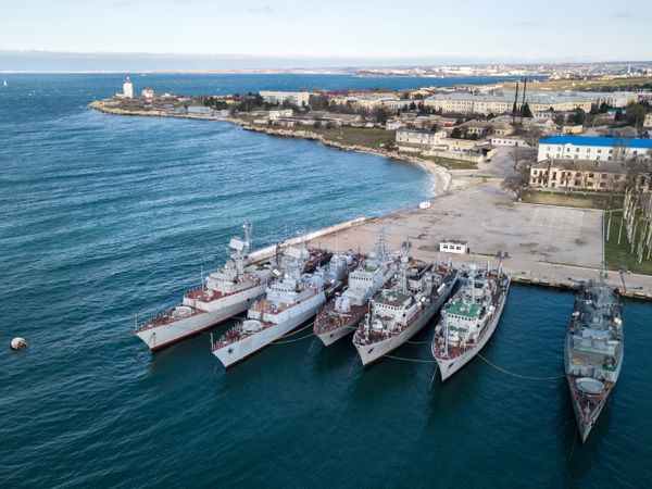 Военные корабли, принадлежащие Украине, в Крыму