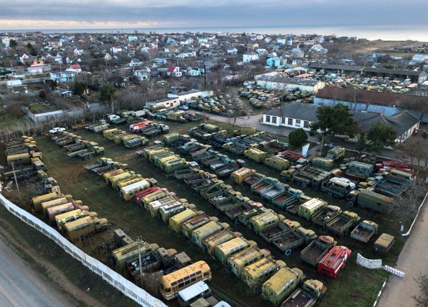 Военная техника, принадлежащая Украине, в Крыму