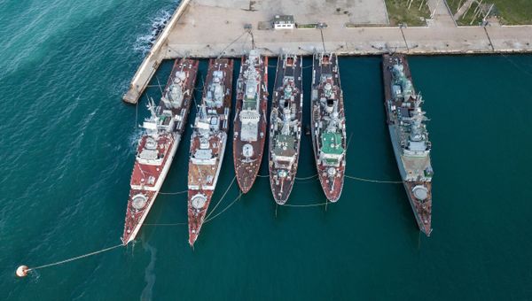 Военные корабли, принадлежащие Украине, в Крыму