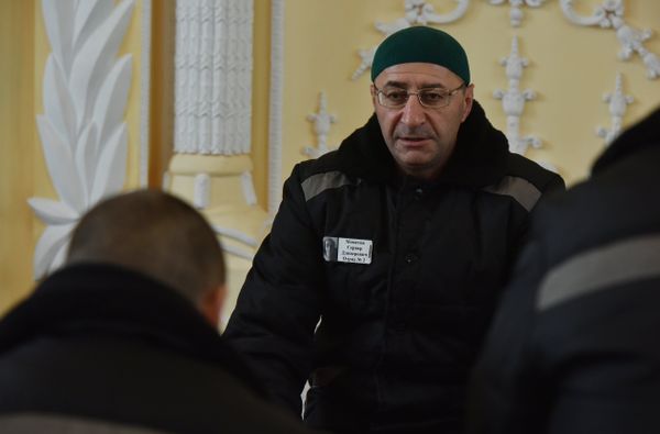 Имам мечети на территории исправительной колонии №1 в Симферополе Сервер Меметов Имам мечети на территории исправительной колонии №1 в Симферополе Сервер Меметов
