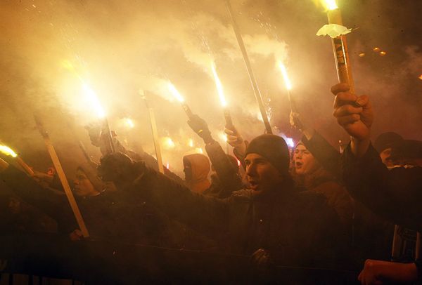 Активисты различных националистических партий во время митинга в Киеве, Украина. 1 января 2018