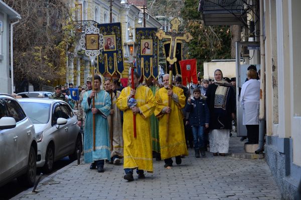 Крестный ход в честь Крещения в Ялте