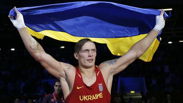 Украинский боксер Александр Усик