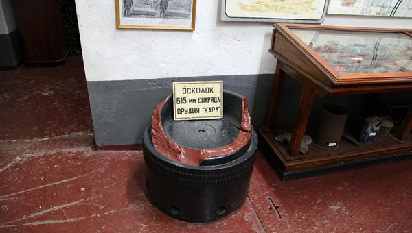 Осколок снаряда тяжелой мортиры Карл, найденный на территории 30-й бронебашенной береговой батареи в Севастополе