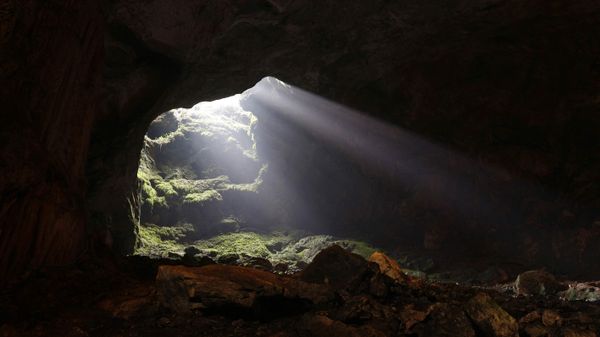 Пещера Эмине-Баир-Хосар в Крыму Пещера Эмине-Баир-Хосар в Крыму