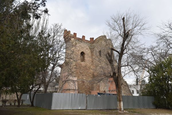 Башня Константина в Феодосии