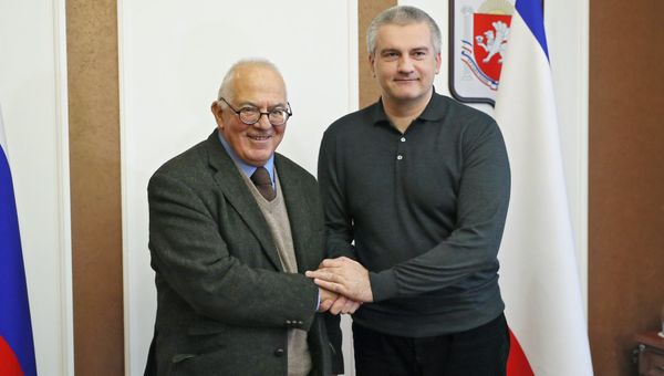 Сергей Аксенов встретился с бывшим послом Австралии в Польше и Камбодже