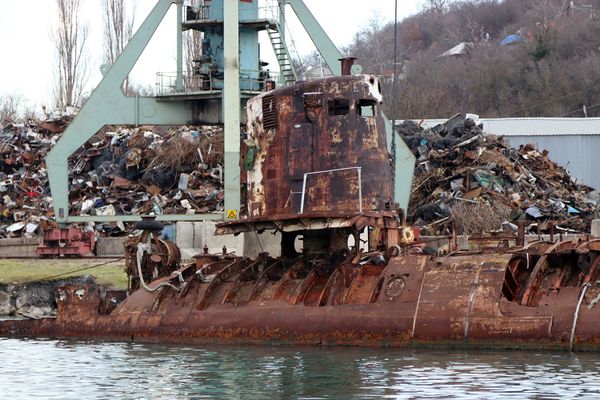 Подводная лаборатория Бентос 300 в акватории Инкермана. Основная рубка субмарины Подводная лаборатория Бентос 300 в акватории Инкермана. Основная рубка субмарины