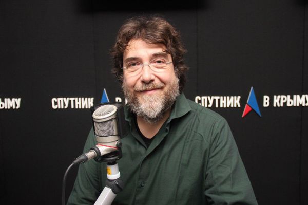Итальянский саксофонист Эмануэль Чизи
