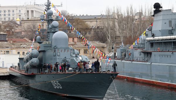 Праздничные мероприятия в Севастополе, посвященные Дню защитника Отечества