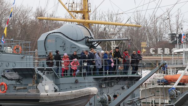 Праздничные мероприятия в Севастополе, посвященные Дню защитника Отечества