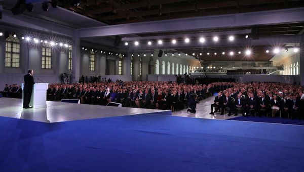 Ежегодное послание президента РФ В. Путина Федеральному Собранию Ежегодное послание президента РФ В. Путина Федеральному Собранию