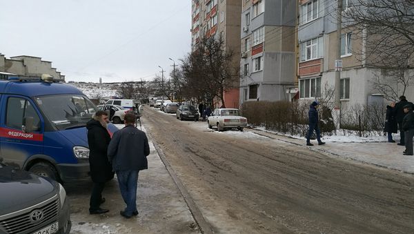 Место гибели женщины и ребенка в результате падения лифта в доме по ул. Балаклавская в Симферополе Место гибели женщины и ребенка в результате падения лифта в доме по ул. Балаклавская в Симферополе
