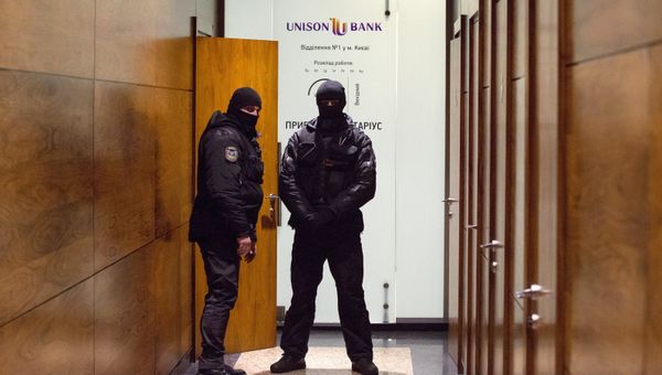 Правоохранители