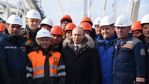 Президент России Владимир Путин прибыл на Крымский мост. 14 марта 2018