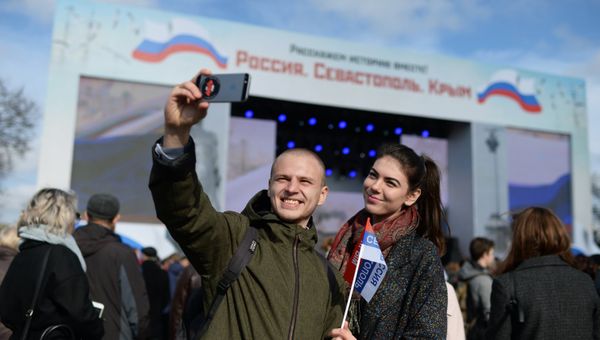 Митинг в Севастополе в честь годовщины воссоединения Крыма с Россией
