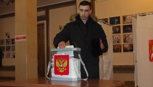 Моряки Черноморского флота досрочно голосуют на выборах президента РФ