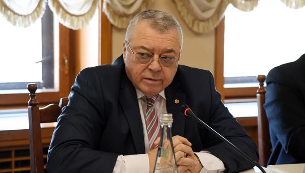 Педседатель Общественной палаты Республики Крым Григорий Иоффе Педседатель Общественной палаты Республики Крым Григорий Иоффе