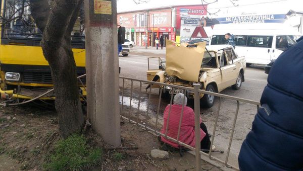 ДТП на проспекте Победы в Симферополе