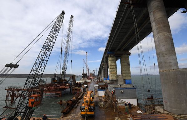 Строительство моста через Керченский пролив со стороны Крыма