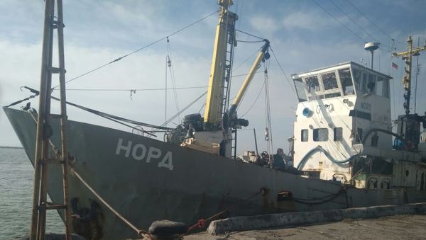 Рыболовецкое судно Норд с крымским экипажем, задержанное украинскими пограничниками в Азовском море
