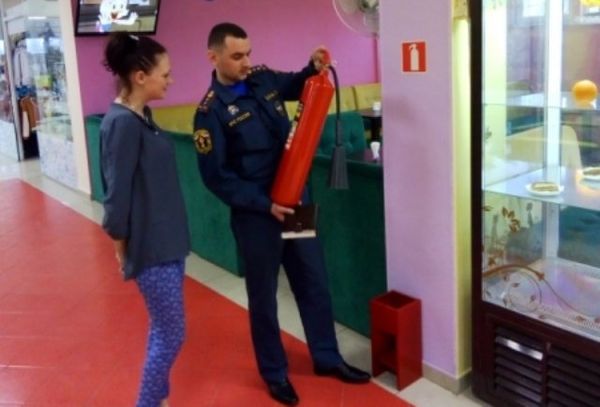 Проверка пожарной безопасности в местах массового пребывания людей в Керчи