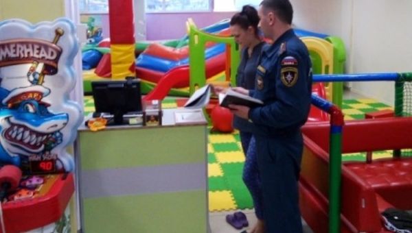Проверка пожарной безопасности в местах массового пребывания людей в Керчи Проверка пожарной безопасности в местах массового пребывания людей в Керчи