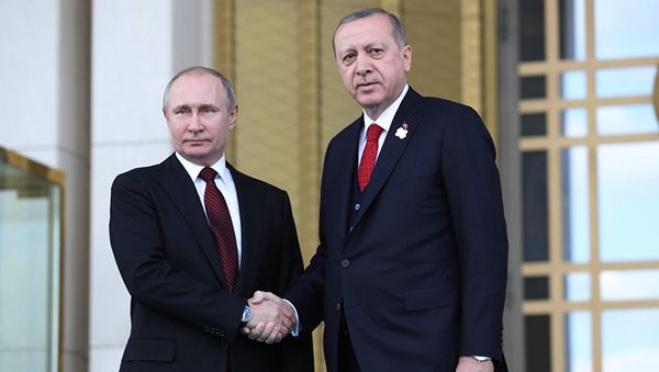 Президенты России и Турции Владимир Путин и Реджеп Тайип Эрдоган во время встречи в Анкаре. 3 апреля 2018