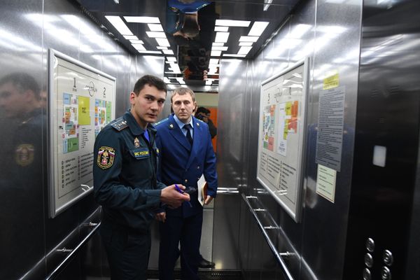 Проверка состояния противопожарной безопасности в ТЦ Центрум в Симферополе