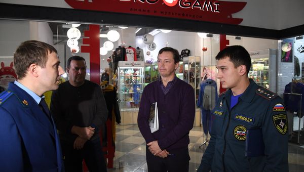 Проверка системы противопожарной безопасности в ТЦ Центрум в Симферополе Проверка системы противопожарной безопасности в ТЦ Центрум в Симферополе