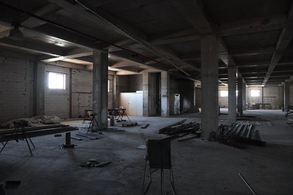 Проверка состояния пожарной безопасности в ТЦ Центрум в Симферополе. На фото: строящиеся помещения на четвертом этаже