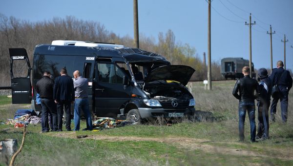 На месте ДТП на железнодорожном переезде под городом Армянском