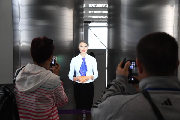 Новый терминал аэропорта Симферополь начал свою работу