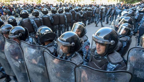 Полиция на акции протеста в Ереване