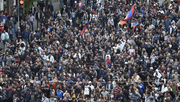 Акции протеста оппозиции в Ереване