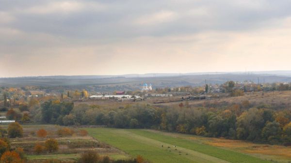 Вид на  поля и село Мазанка Симферопольского района