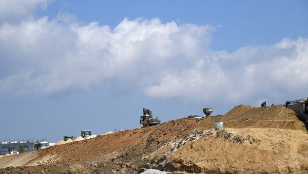 Строительство автоподходов к Крымскому мосту со стороны Керчи Строительство автоподходов к Крымскому мосту со стороны Керчи