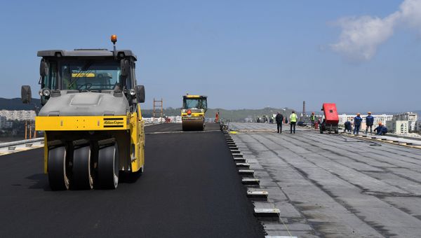Строительство автоподходов к Крымскому мосту со стороны Керчи Строительство автоподходов к Крымскому мосту со стороны Керчи