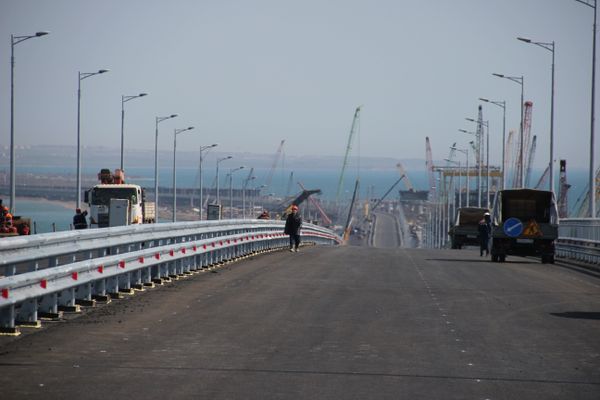 Автомобильная часть Крымского моста