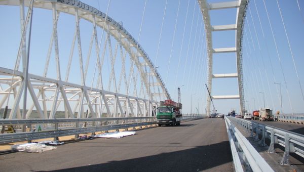 Автомобильная часть Крымского моста